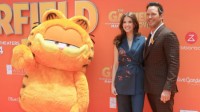 电影《加菲猫》全球首映 帕拉特携爱妻施瓦辛格助阵
