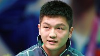 樊振东战胜张本智和晋级乒乓男单四强！一度0:2落后
