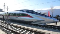 全球最快高铁！我国时速400km高铁列车亮相